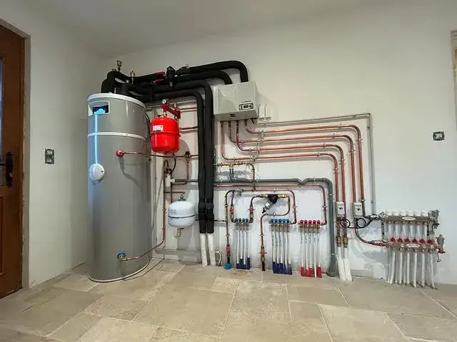 installation-pompe-chaleure-grise